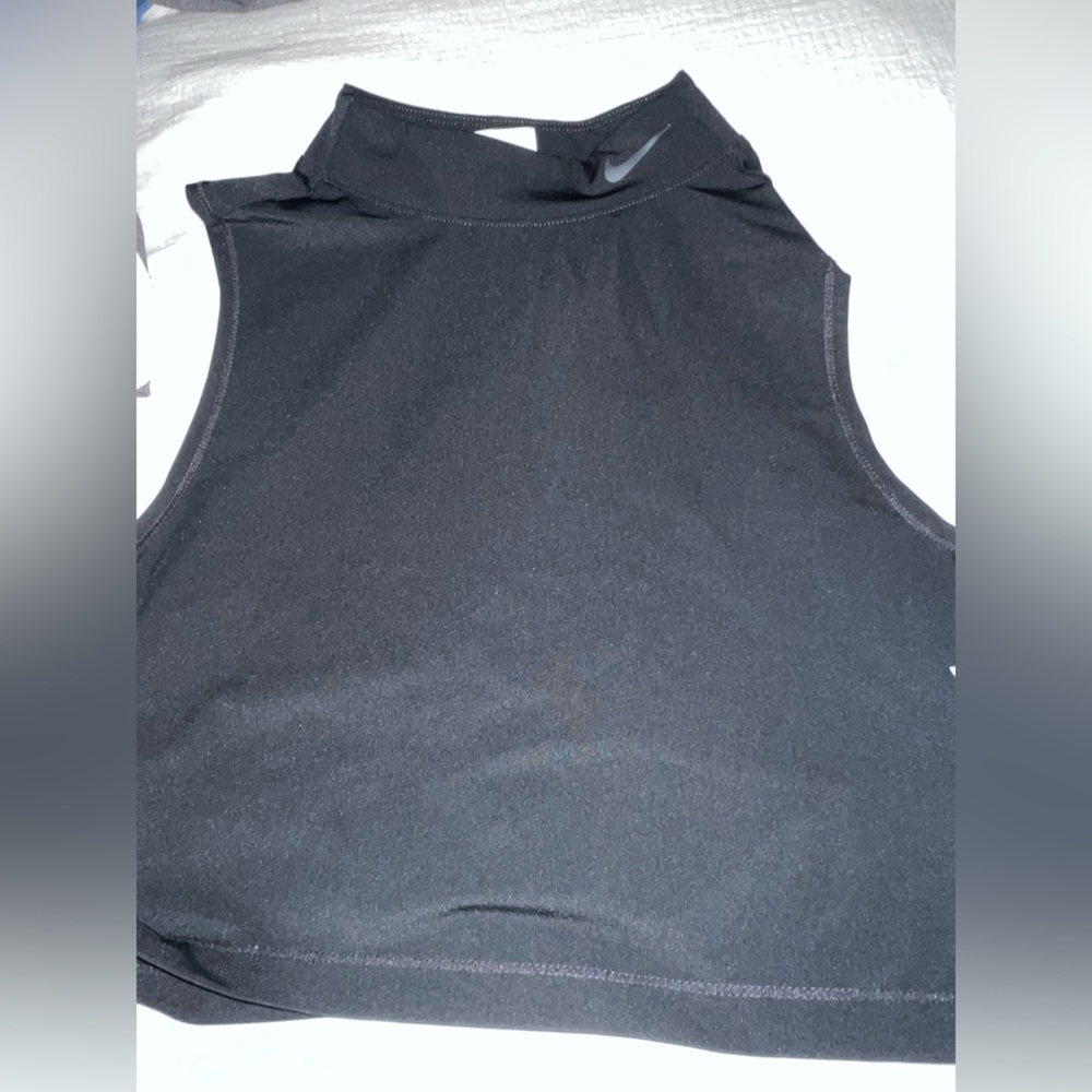 BLACK Nike pro tank